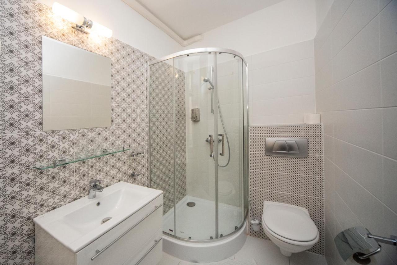 Cherry Apartman エゲル エクステリア 写真